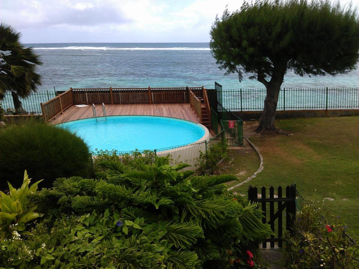 Club Marine Face A La Mer Sainte-Anne  Bagian luar foto