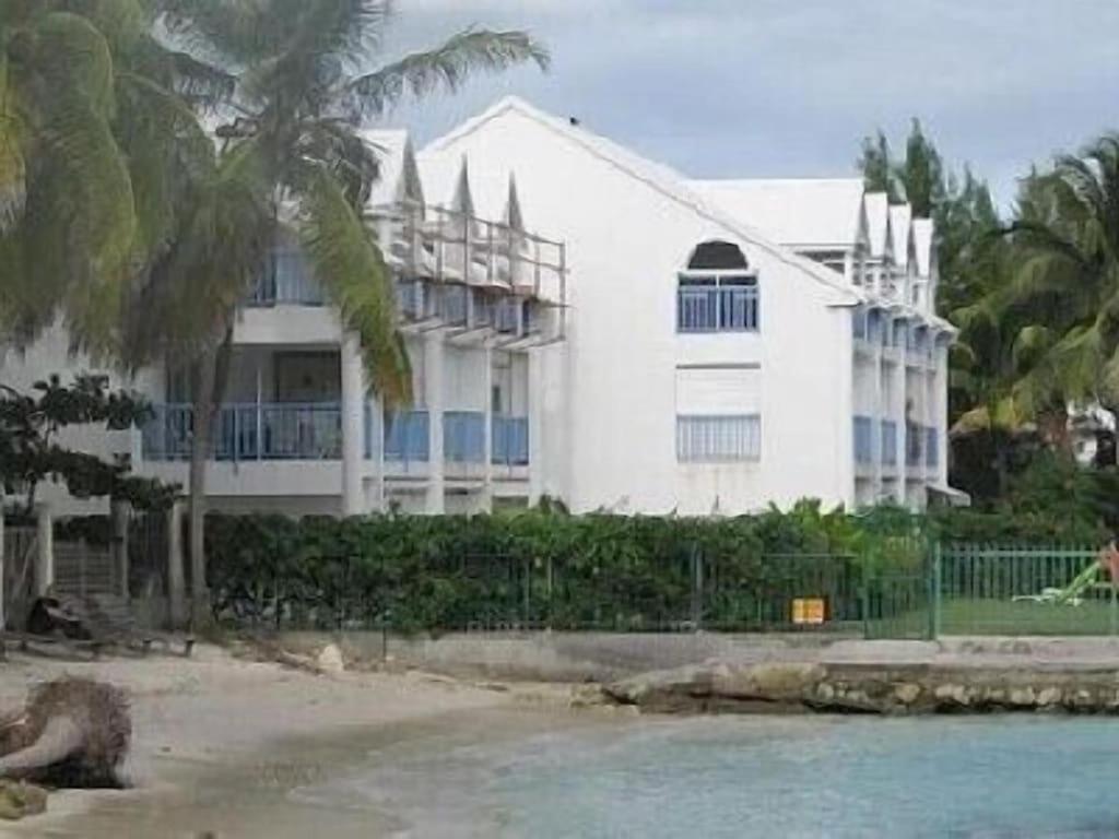 Club Marine Face A La Mer Sainte-Anne  Bagian luar foto